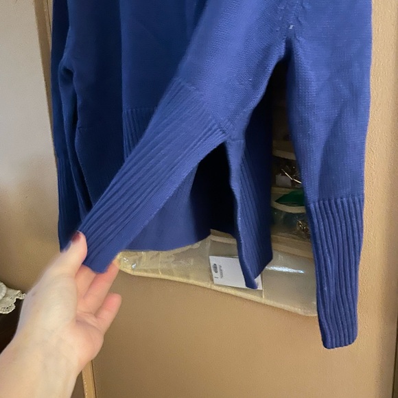 Loft Turtleneck Oversized sweater - Picture 5 of 6